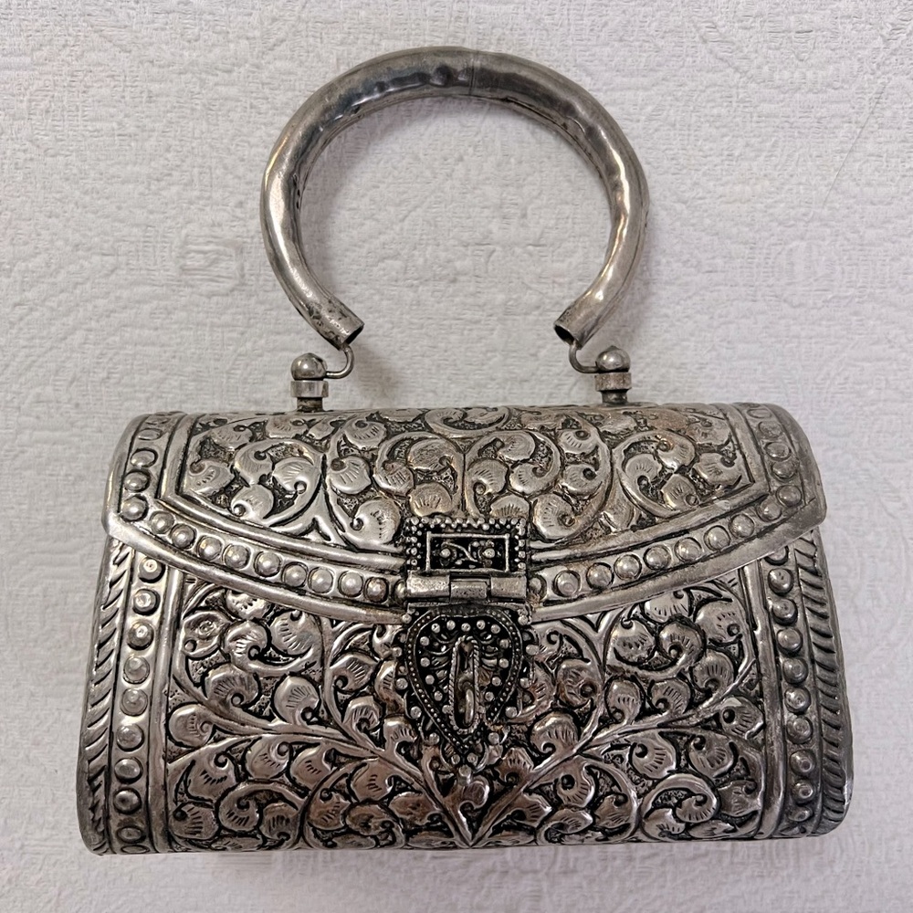 Metal wristlet, vintage